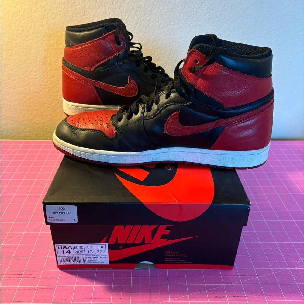 Jordan One - Picture 2 of 9